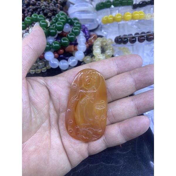 Mặt phật đeo dây cổ dành cho nam Phật mẹ quan âm,quan vân trường,thần tài đá mã não đỏ vàng chuẩn tự nhiên.