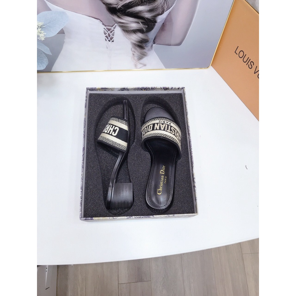 Guốc D.i.o.r super gót 5cm sẵn hàng 2 màu đen hồng, hàng full box
