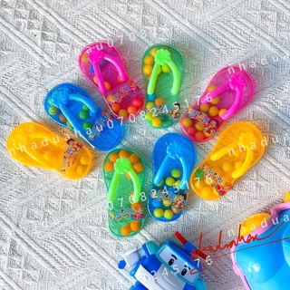 Một đôi (gồm 2 chiếc) kẹo hộp nhựa hình dép kẹp màu sắc cute Beach Shoes Hongkong mỗi cái 5g