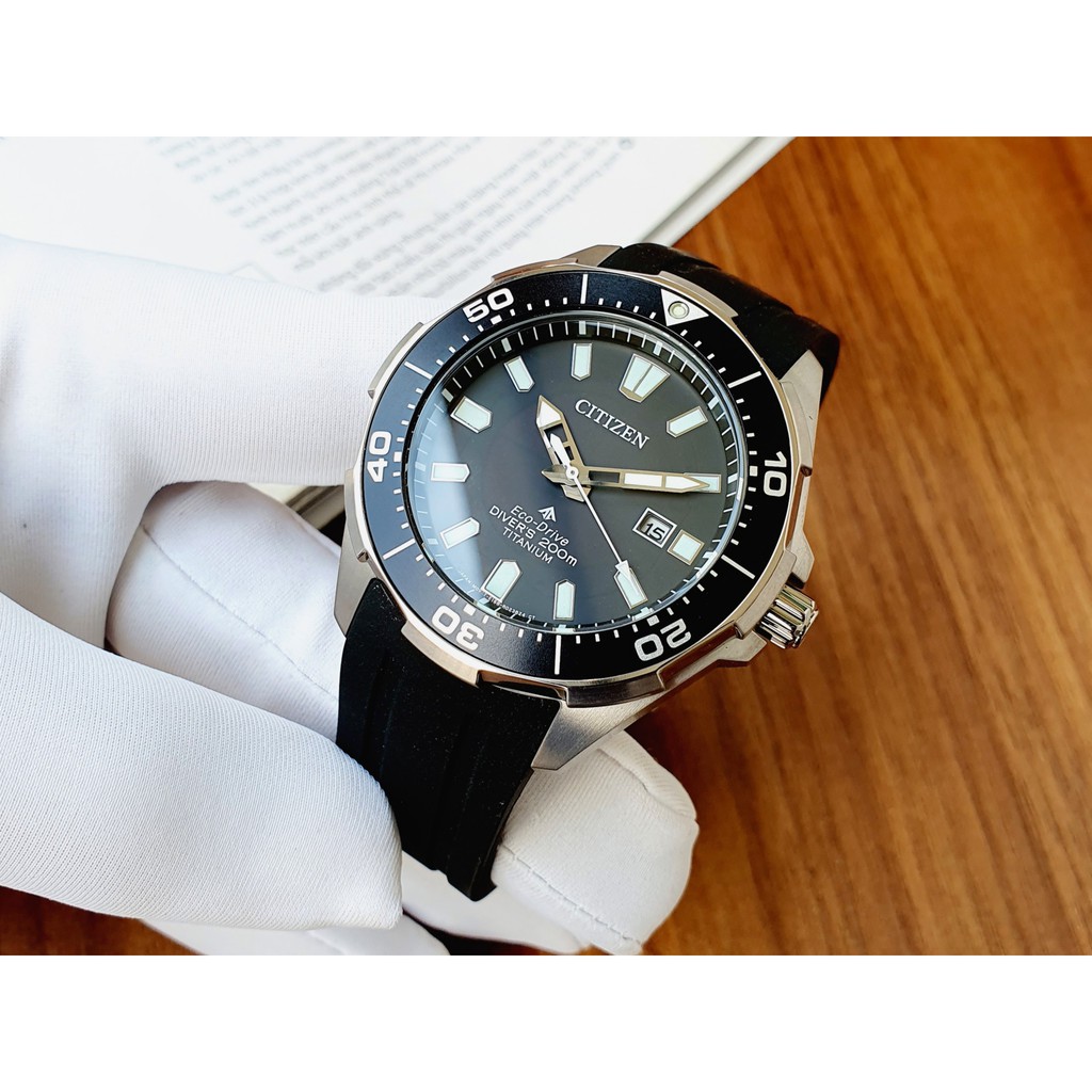 Đồng hồ nam Citizen Eco-drive Titanium BN0200-05E phiên bản thợ lặn
