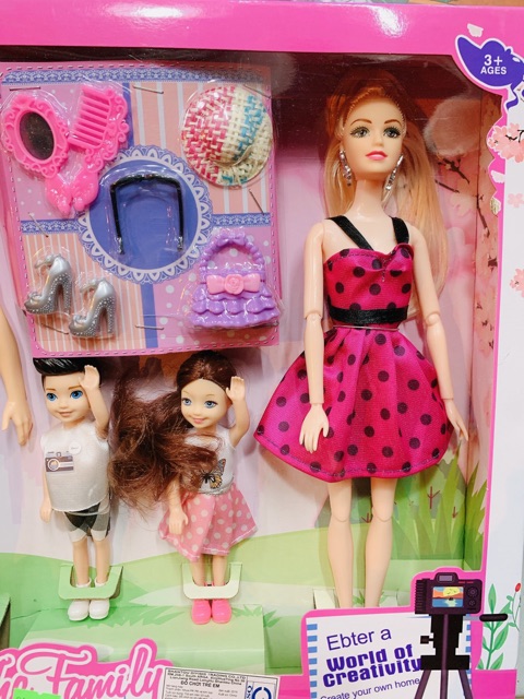 Bộ búp bê gia đình (Ken+Barbie+2 bê chibi)