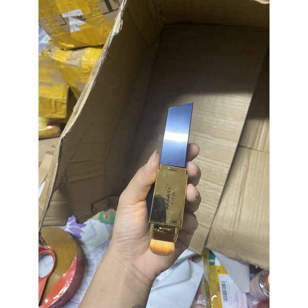 Kem Nền Che Khuyết Điểm Kakasi Dạng Thỏi Hai Đầu Thay Đổi Màu Sắc 2 Trong 1 Phong Cách Hàn Quốc
