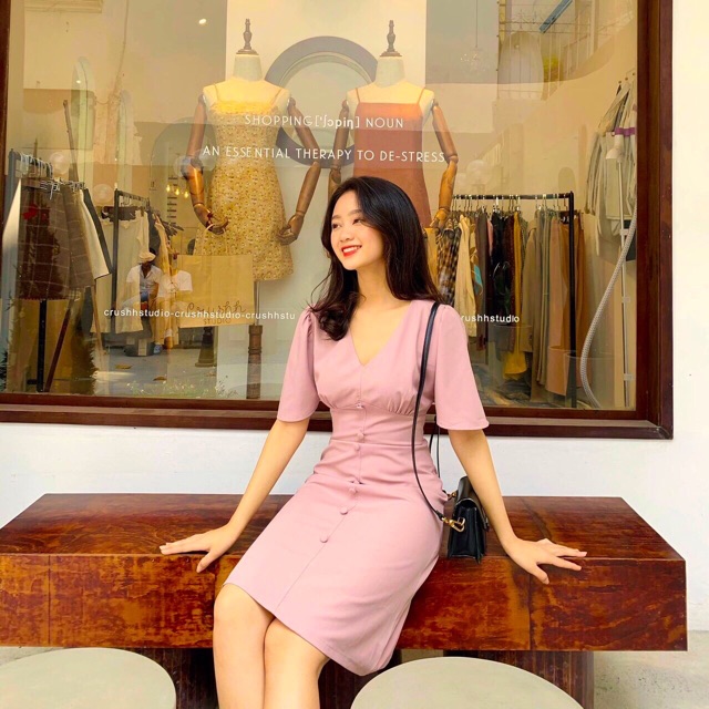 ĐẦM CỔ V NÚT BỌC CHIẾT EO ĐI LÀM ĐI DẠO