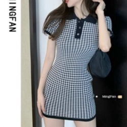 Váy Len Cổ Đức Kẻ_Xưởng May Quang Anh