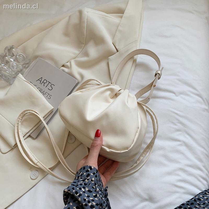 ✒Fashionable temperament fold cloud bag 2021 summer new pearl handbag bag Korean version of simple shoulder bag female bag