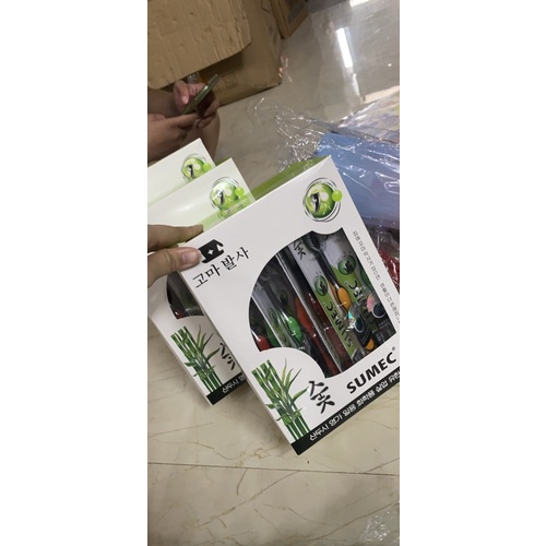 Hộp 30 Bàn Chải Than Tre Hàn Quốc