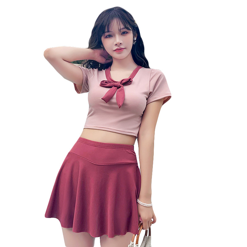 Đồ Bơi Nữ Ngắn Tay Ôm Dáng Mẫu 2021 | BigBuy360 - bigbuy360.vn