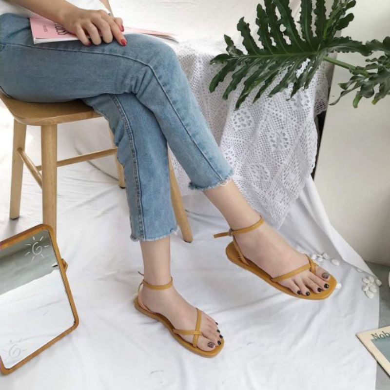 [Mã FAMAYWA2 giảm 10k đơn từ 50k] Sandal xỏ ngón dây quấn sau