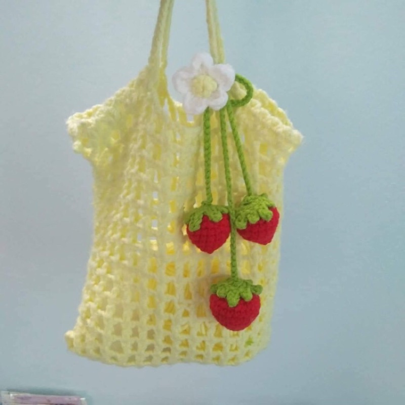 Đồ len handmade theo yêu cầu (móc khoá, thú bông, hoa quả...)