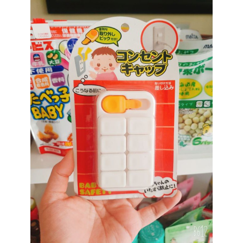 Bịt ổ điện an toàn cho bé
