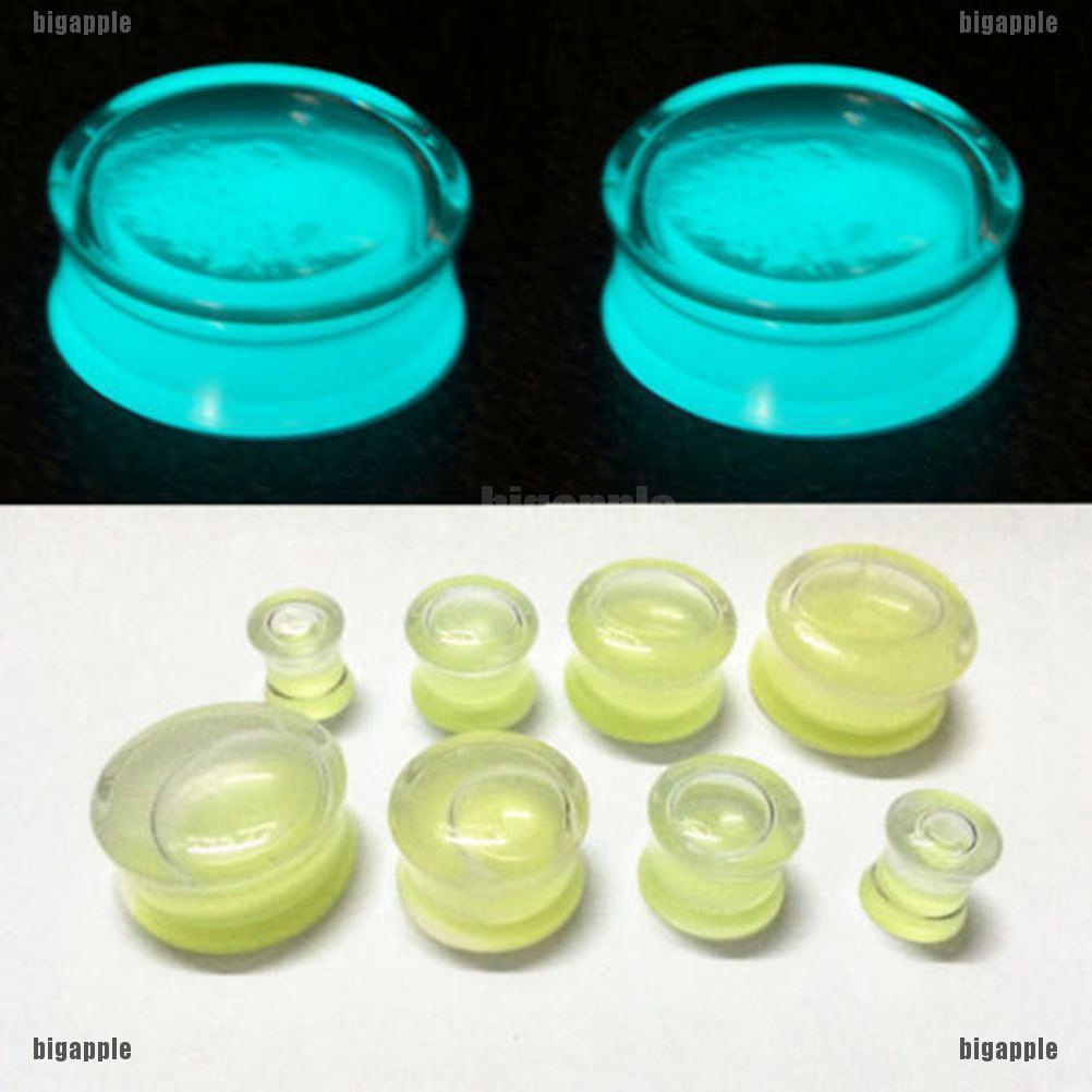 Khuyên tai làm giãn lỗ xỏ khuyên phát sáng trong đêm sáng tạo