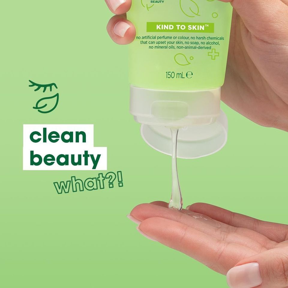 Sữa rửa mặt Simple Kind To Skin Refreshing Facial Wash Gel