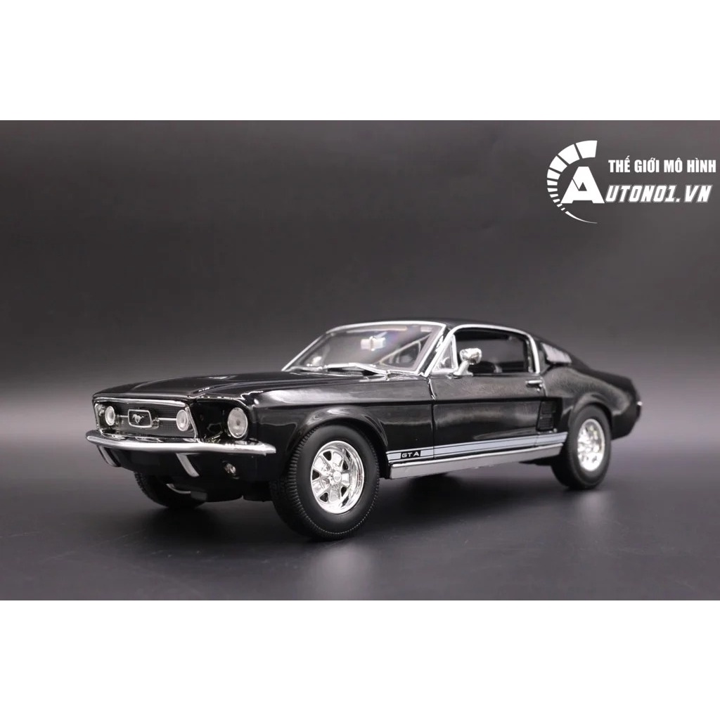 Mô hình xe Ford Mustang Gta Fastback 1967 1:18 Maisto 6652