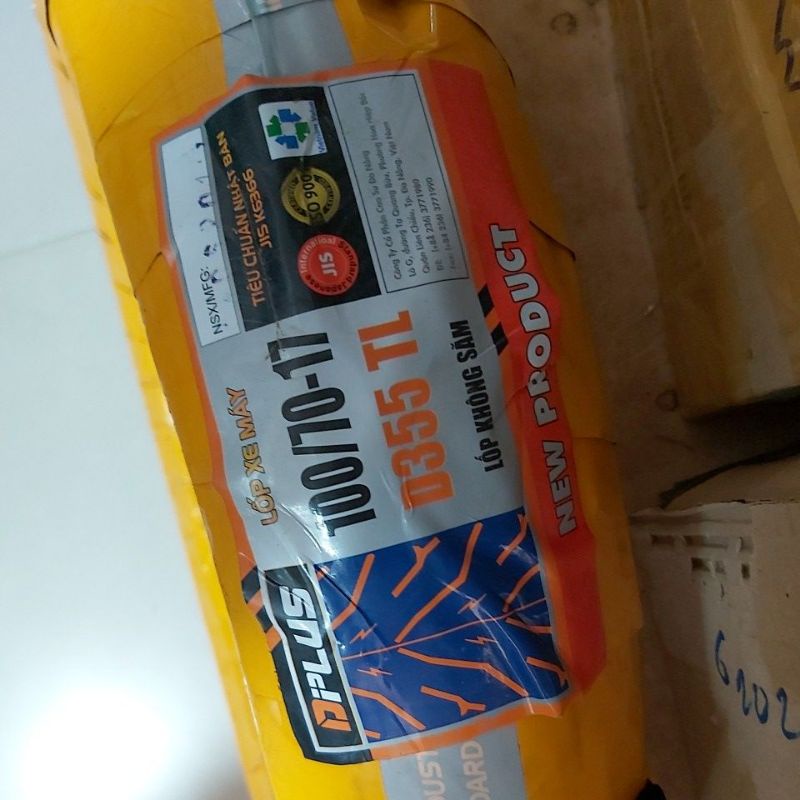 lốp 100 / 70 -  17 dplus sau