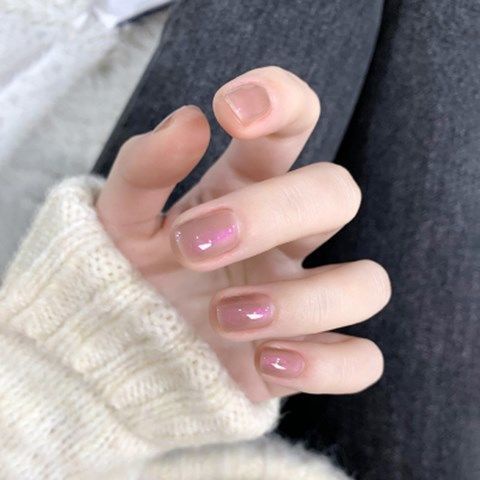 Chai sơn móng màu nude sáng bóng