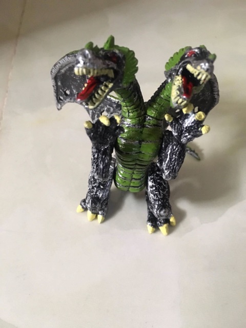 Đồ chơi rồng bay Phương Tây