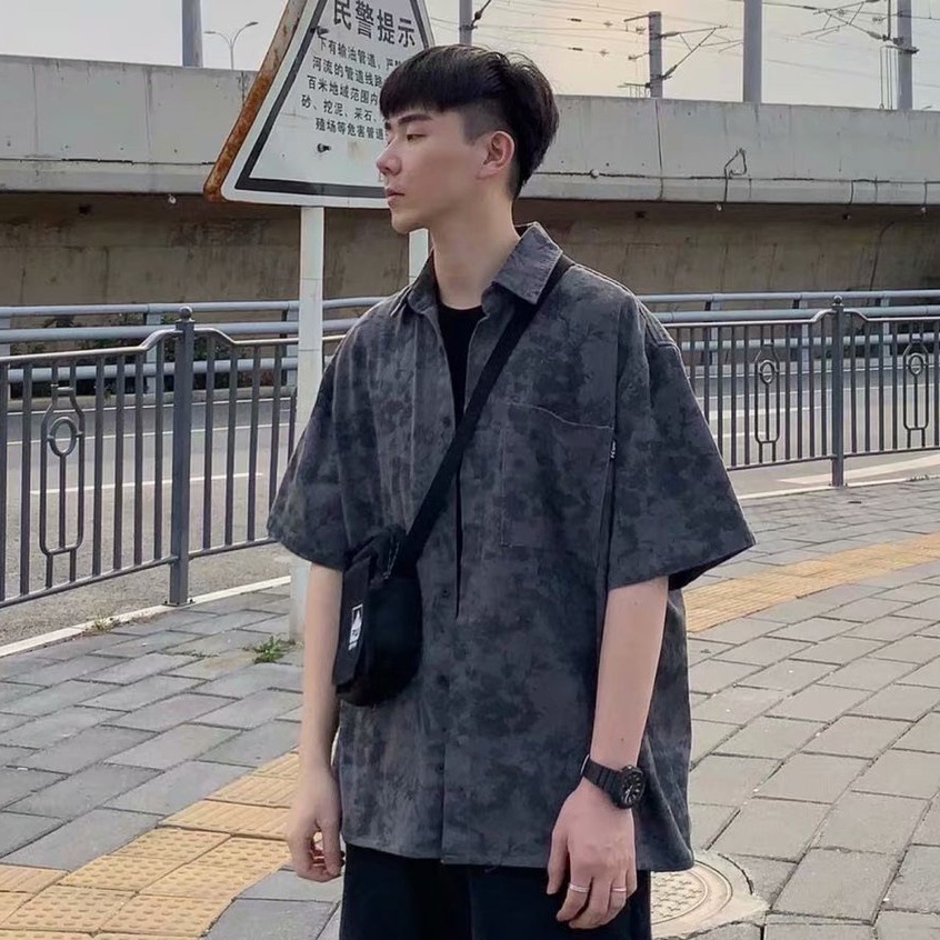 Hàn Quốc bôngáo sơ mi nam ngắn tayÁo Sơ Mi Ngắn Tay Phong Cách Đường Phố Cá Tính Cho Nam unisex áo thun kiểu nữ