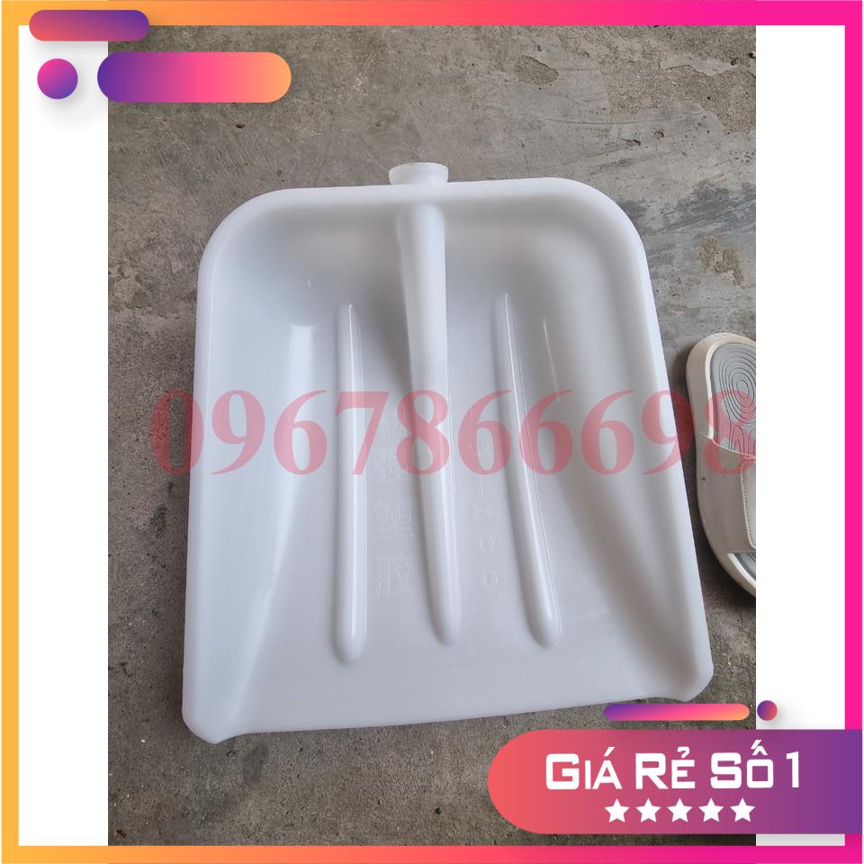 Xẻng nhựa cỡ đại Nhập Khẩu siêu cứng, chuyên xúc thức ăn gia súc, hạt nhựa, than ...