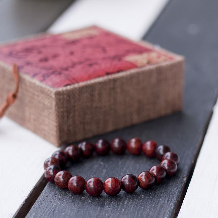 Vòng tay gỗ sưa cao cấp 10mm - May mắn tài lộc V107-10 -SP 1