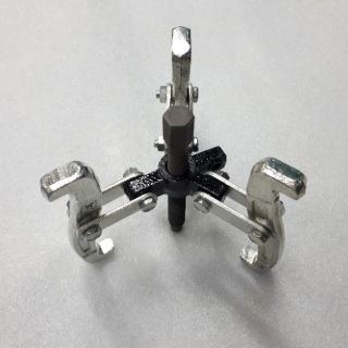 Dụng cụ cảo 3 chấu 3"