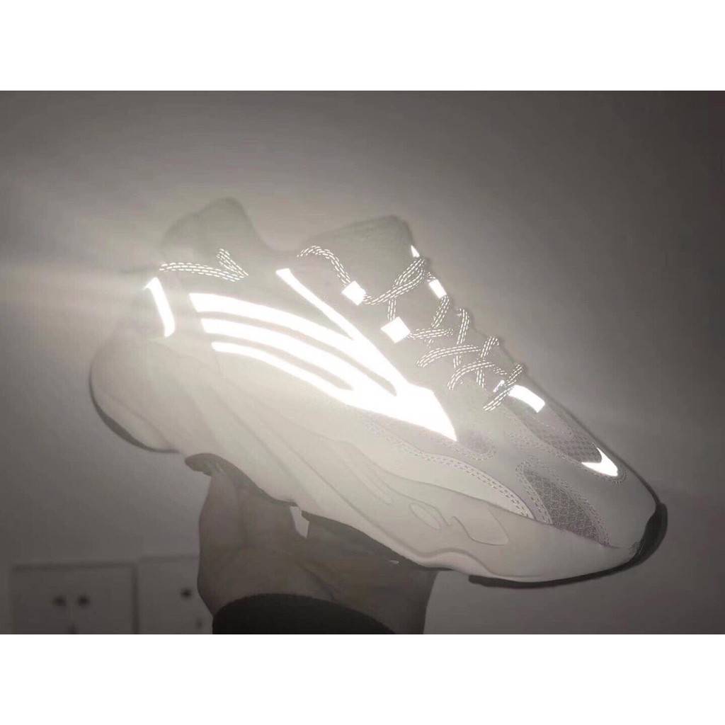 XẢ SALE GIÁ RẺ - GIÀY SNEAKER YZ700 PHẢN QUANG SIÊU ĐẸP