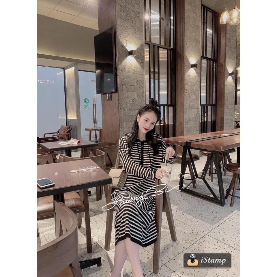 Váy suông mũ kẻ ngang đen trắng ,dài tay,dày dặn dáng rộng có mũ | BigBuy360 - bigbuy360.vn