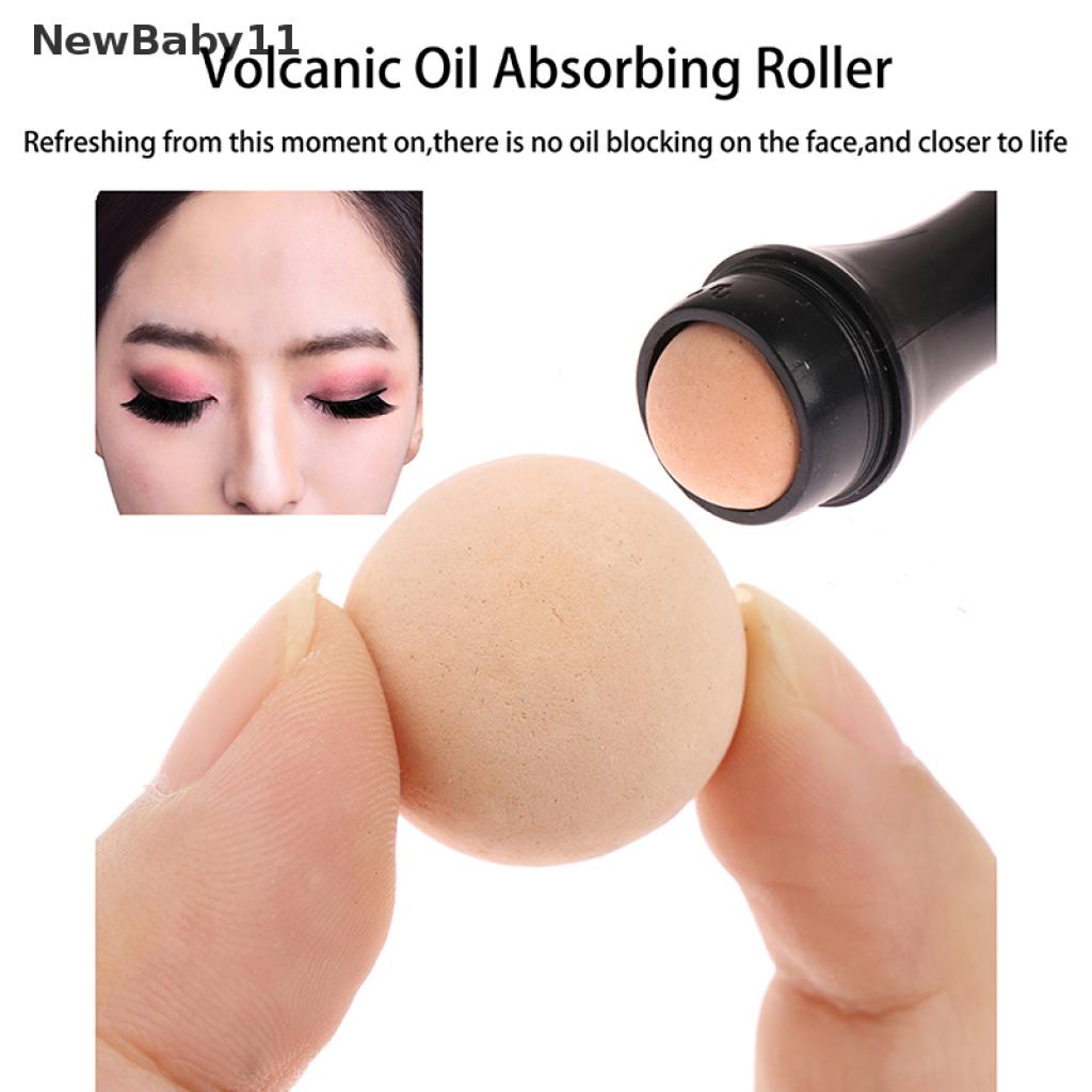1 Cây Lăn Đá Núi Lửa Hấp Thụ Dầu Trên Da Mặt
