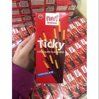 Bánh que ticky vị socola