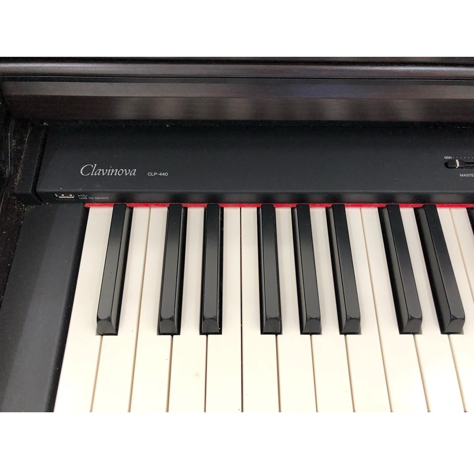 Piano điện Yamaha CLP 470