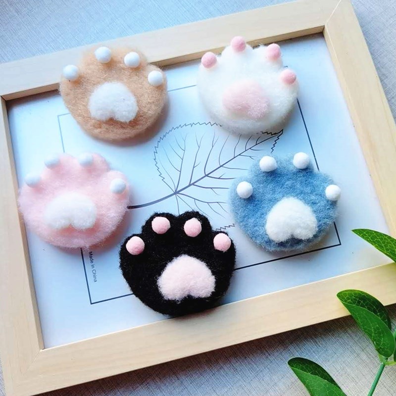 Huy Hiệu Cài Áo Hình Bàn Chân Mèo Mềm Mại Phong Cách Nhật Bản