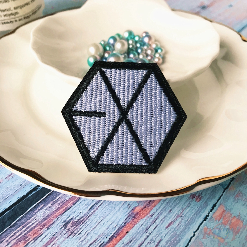 1 Huy Hiệu Ủi Thêu Hình Nhóm Nhạc Kpop