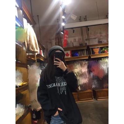 Order áo sweater ulzzang xẻ tà, cổ lọ in chữ siêu chất | BigBuy360 - bigbuy360.vn