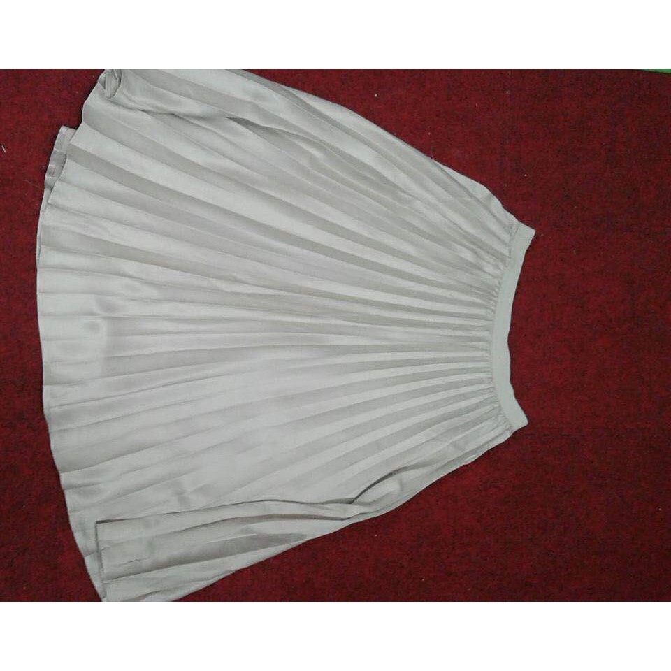 combo váy trắng thiết kế