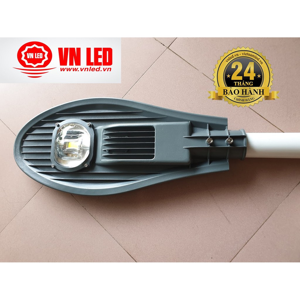 Đèn đường led 30W và 50W, kèm cần đèn, công xuất đủ 30W, 50W