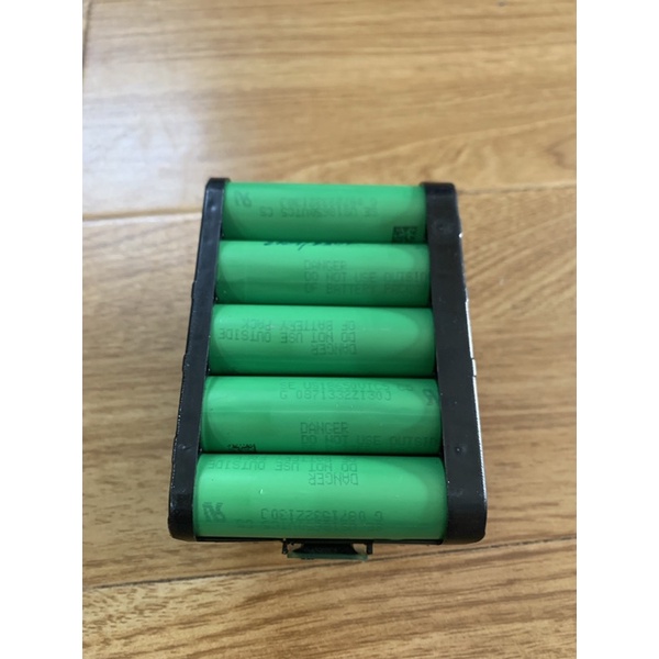 Pin Makita 21V- Lõi VTC4, VTC5,VTC6 + Mạch Araptor hoặc Mạch zin chính hãng Makita xả cao