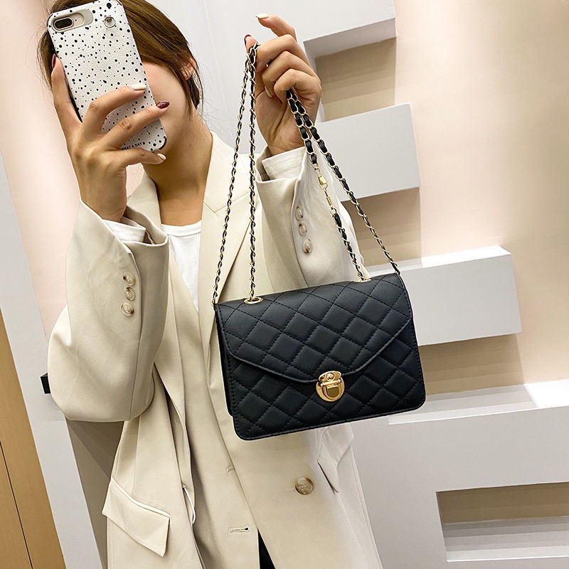 Túi xách mini hình vuông đeo chéo vay dây xích phối đá sành điệu cho nữ