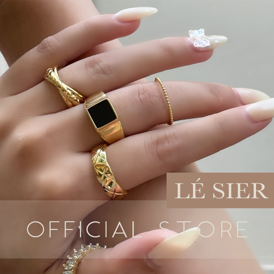 Nhẫn Lé Sier unisex bản to cá tính mặt vuông đen, thép y tế titan mạ vàng 18K - RCGO77