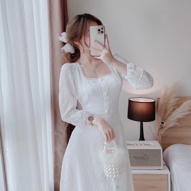 Đầm MIDI dáng dài cổ vuông vải voan bi nhỏ thêu chỉ Vải đẹp form chuẩn