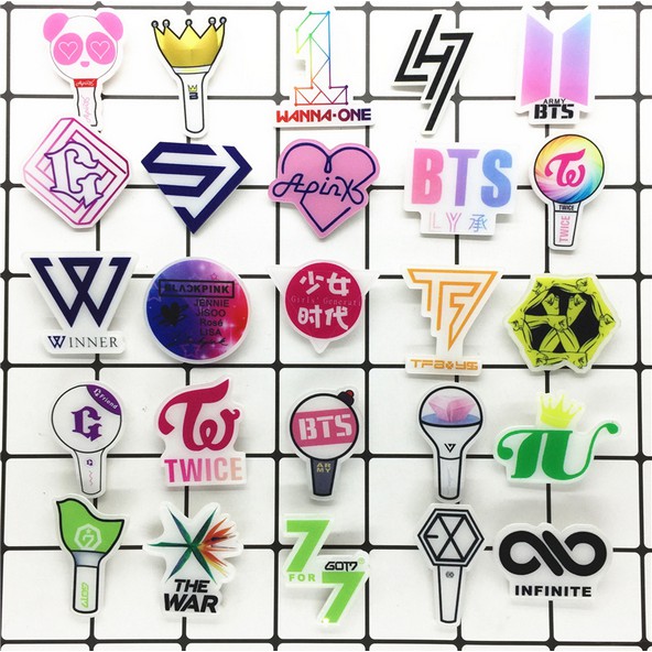 Huy hiệu cài áo cho các fan Kpop BTS