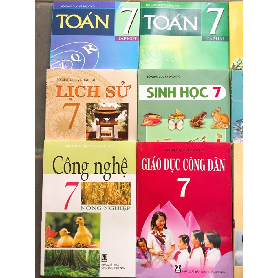 Bộ sách giáo khoa lớp 7 - 12 quyển | BigBuy360 - bigbuy360.vn