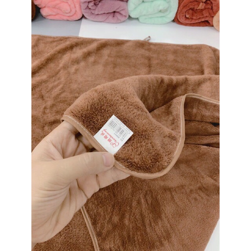 Khăn Tắm Lông Cừu Hàn Quốc size 70*140, 300g. Chất lượng vải mềm mại, dễ thấm hút, thoải mái khi sử dụng 300g
