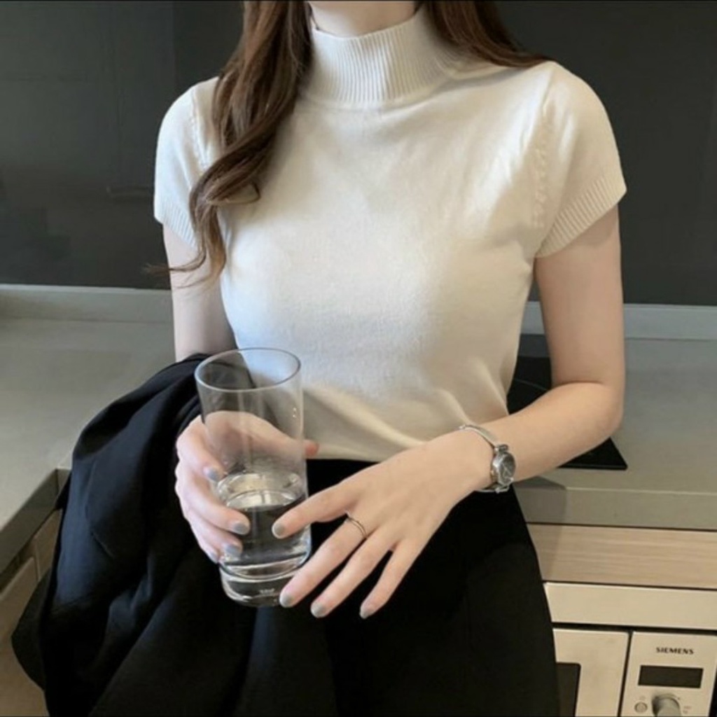 Áo thun gân cổ cao tay ngắn sát ôm body form lỡ MC