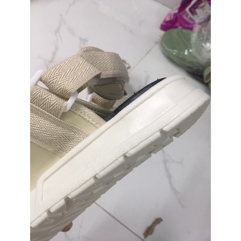 [San hang] Sandal Nữ Đi Học Unisex Nam Nữ Đế Êm 3 Quai Fitting