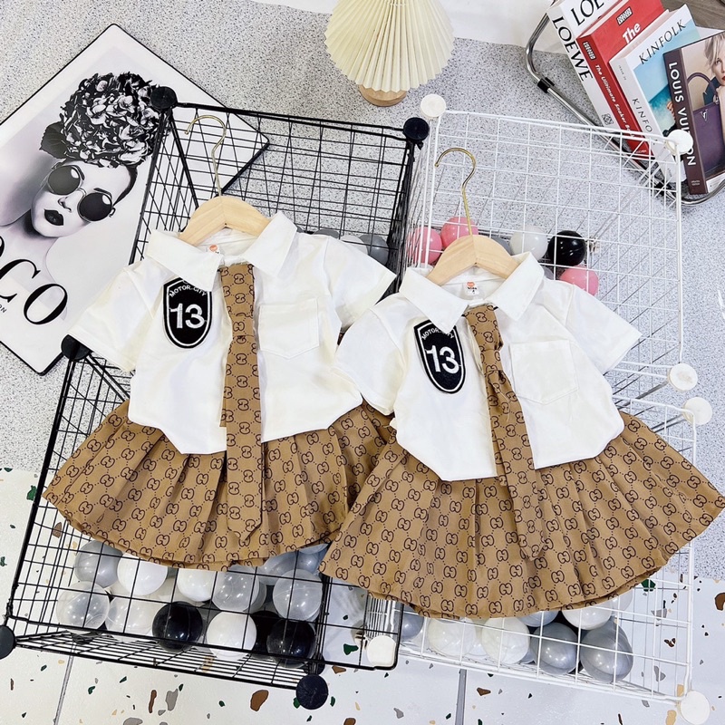 Set áo học sinh cv xếp ly số 13 cho bé gái.