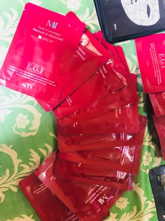 Mặt nạ EGF phục hồi da hư tổn