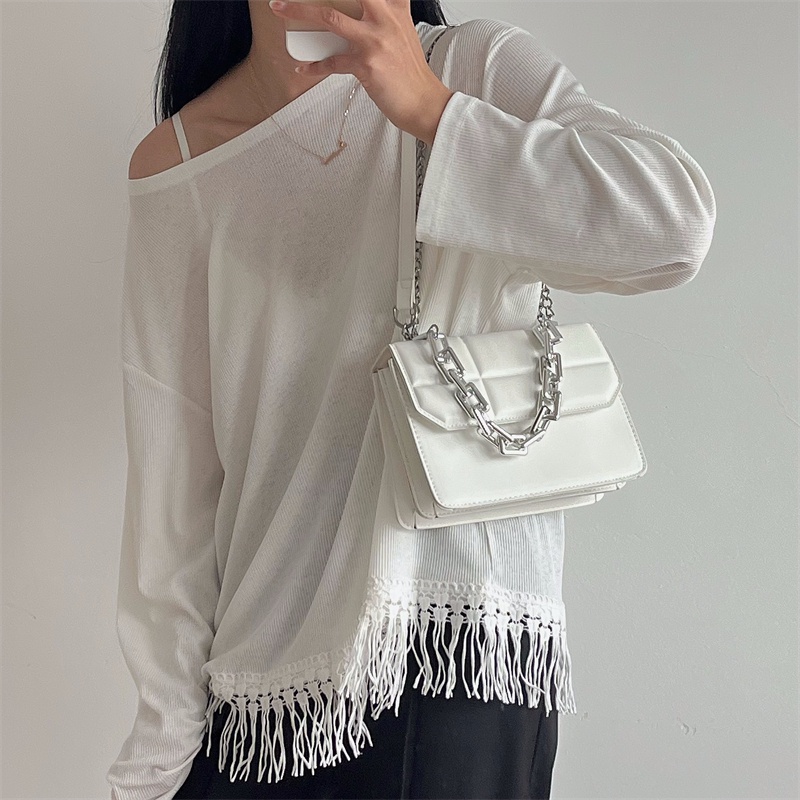 Túi Xách Đeo Vai Hình Vuông Nhỏ Phối Dây Xích 2022 Thời Trang Chất Lượng Cao