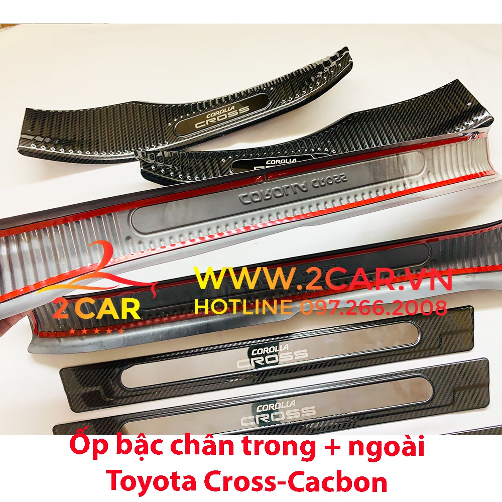 Ốp bậc cửa, Nẹp bước chân trong, ngoài CARBON xe Toyota CROSS 2020- 2021- 2022- 2023 vân cacbon cao cấp chống xước