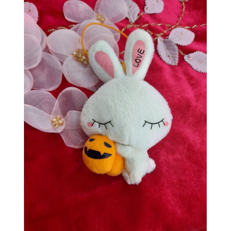 Móc treo thỏ Love halloween