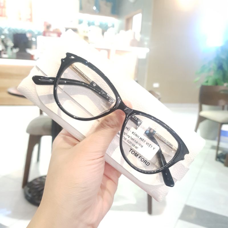 Gọng kính mắt mèo lắp sẵn tròng 0 độ