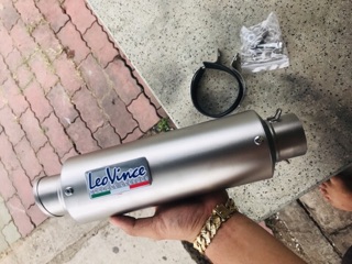 Lon pô Leovince bạc